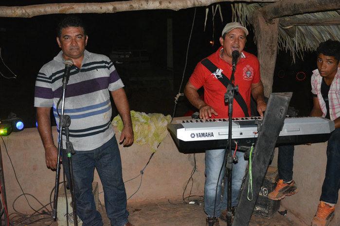 Prefeita Renata Coelho prestigia festejos de Bom Jesus da Lapa na comunidade Morrinhos - Imagem 28