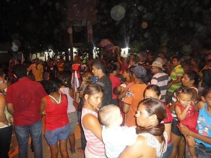 Deputado Estadual Fernando Monteiro realizou reunião com moradores da Vila França - Imagem 6