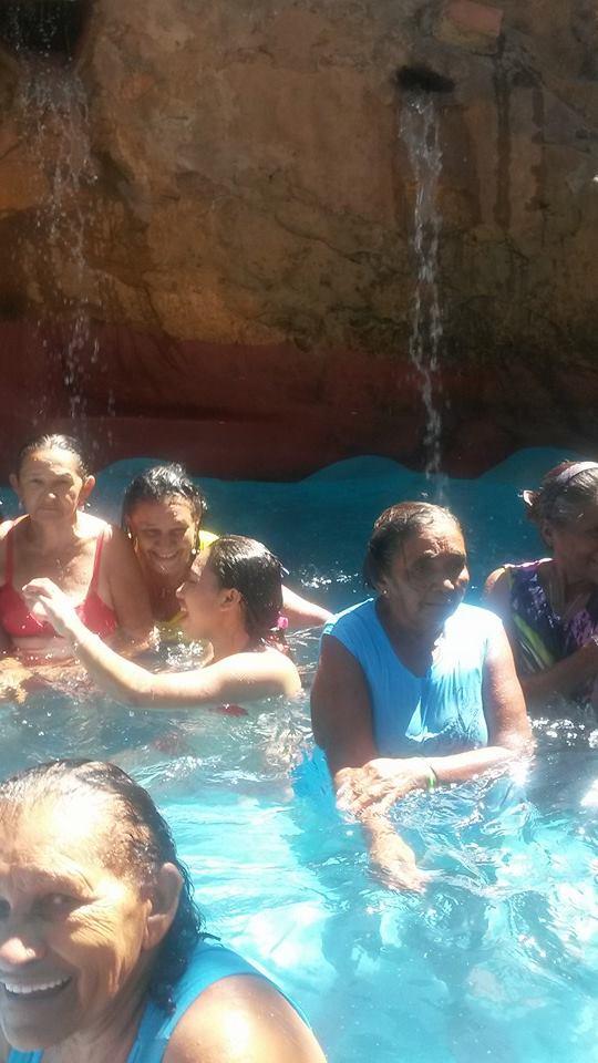 Idosos de Francinópolis participam de passeio na Fazenda Aleluia em Inhuma - PI - Imagem 5