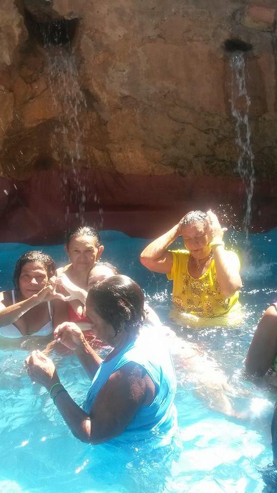 Idosos de Francinópolis participam de passeio na Fazenda Aleluia em Inhuma - PI - Imagem 13