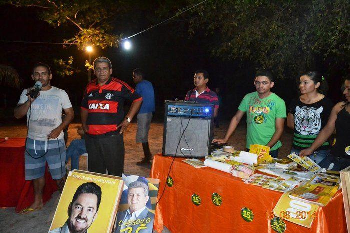 Prefeito Zé Resende participou da abertura do comitê local dos candidatos Wilson e Atila - Imagem 14