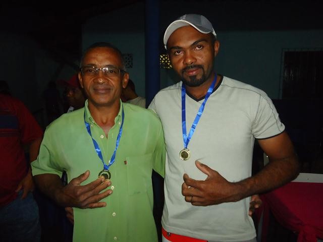 Pais Receberam Homenagem na Escola Santa Catarina - Imagem 83