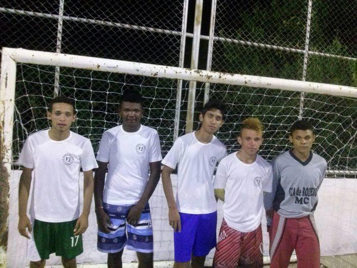 Alunos do EJA participam de torneio esportivo - Imagem 1