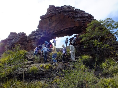 Alunos do curso de história da FADESB visitam Sitio Arqueológico em São José do Piauí. - Imagem 11