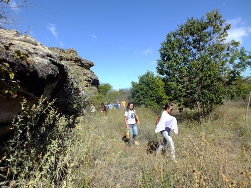 Alunos do curso de história da FADESB visitam Sitio Arqueológico em São José do Piauí. - Imagem 8