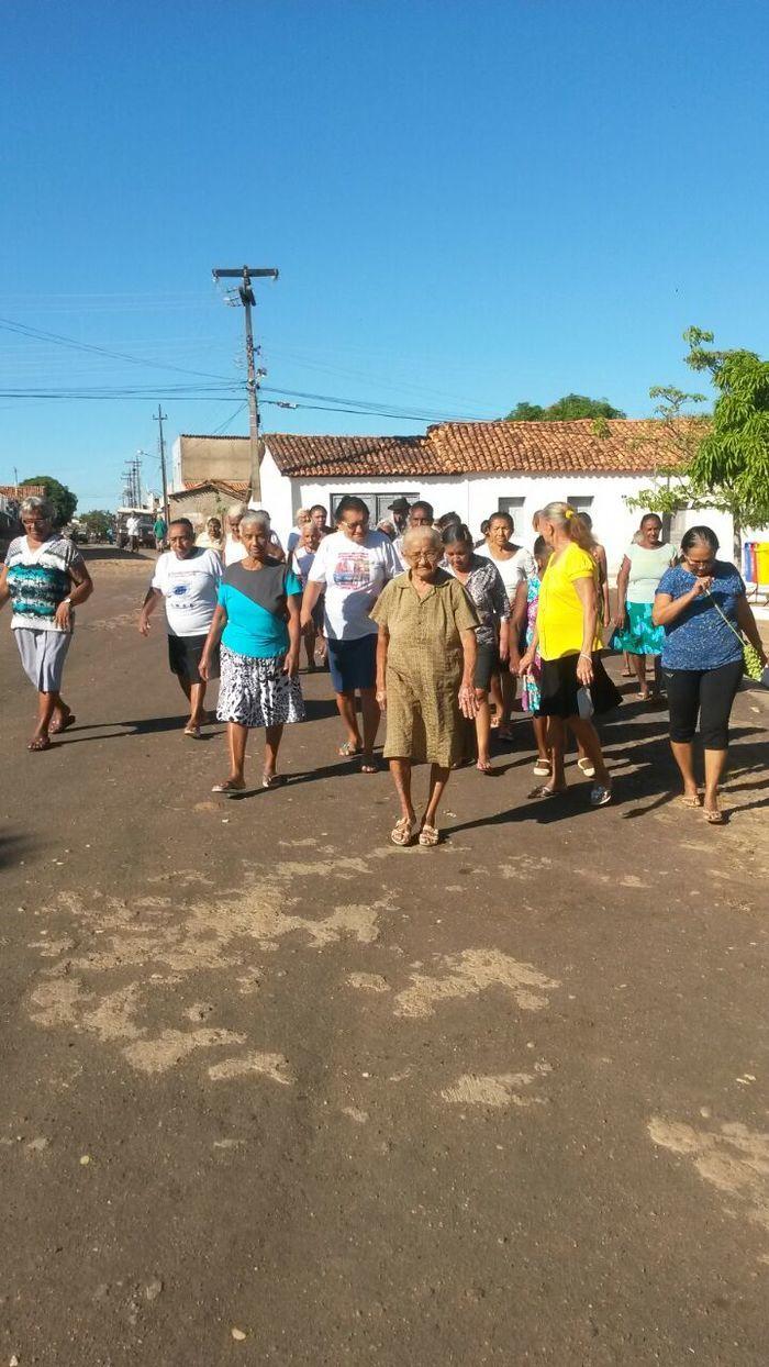 CRAS realiza café da manhã com idosos - Imagem 15