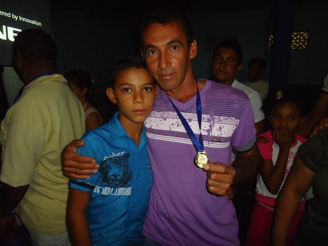 Pais Receberam Homenagem na Escola Santa Catarina - Imagem 75