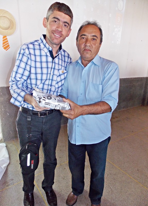 Secretaria de Educação realiza belíssimo café da manhã em homenagem ao dia dos Pais - Imagem 14