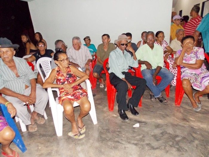 Secretaria Municipal de Assistência Social realiza tarde de lazer aos Idosos do município  - Imagem 7
