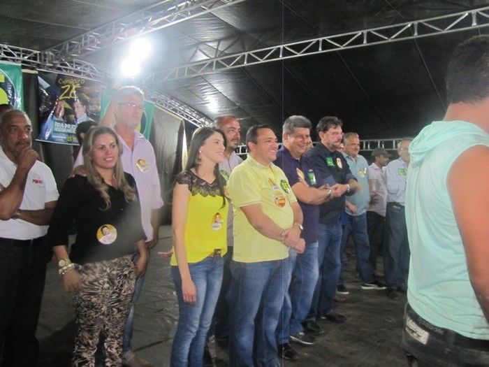 Governador e comitiva visita Redenção do Gurguéia durante festejos  - Imagem 12