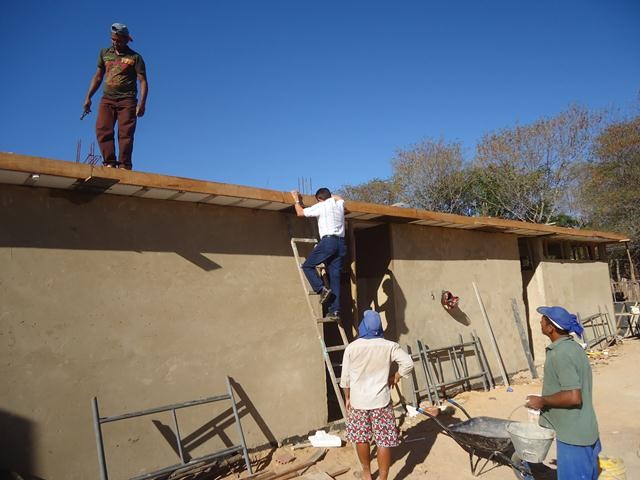 Prefeitos Dr.Zé Maria visita obras na Cidade de Ipiranga - Imagem 15