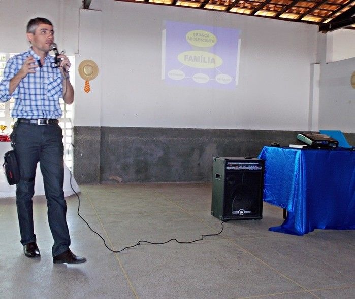 Secretaria de Educação realiza belíssimo café da manhã em homenagem ao dia dos Pais - Imagem 55
