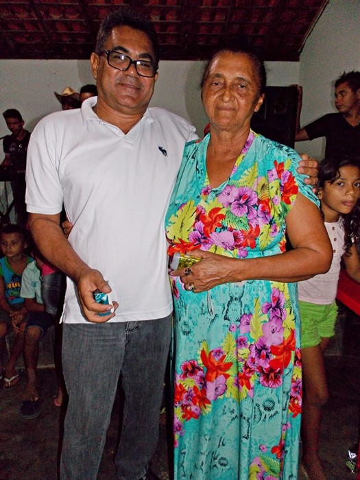 Secretaria Municipal de Assistência Social realiza tarde de lazer aos Idosos do município  - Imagem 4