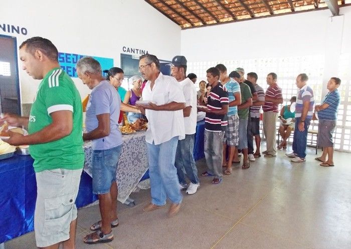Secretaria de Educação realiza belíssimo café da manhã em homenagem ao dia dos Pais - Imagem 29
