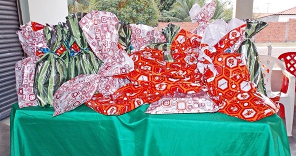 Secretaria Municipal de Assistência Social realiza tarde de lazer aos Idosos do município  - Imagem 47