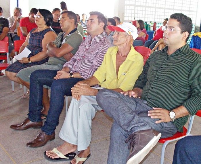 Secretaria de Educação realiza belíssimo café da manhã em homenagem ao dia dos Pais - Imagem 6
