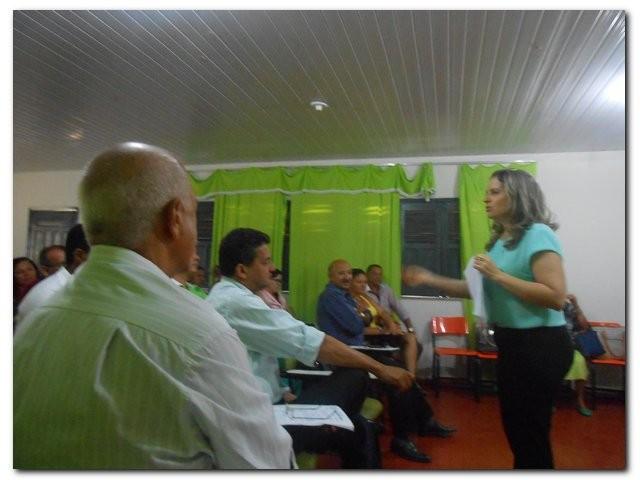 SEBRAE realiza reunião com comerciantes e pequenos micro-empreendedores sobre a Lei Geral Municipal - Imagem 8
