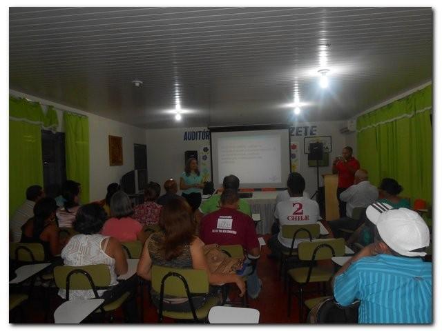 SEBRAE realiza reunião com comerciantes e pequenos micro-empreendedores sobre a Lei Geral Municipal - Imagem 13