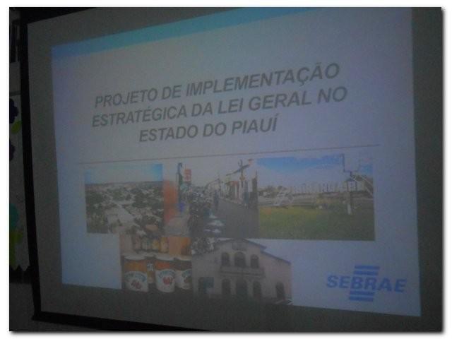 SEBRAE realiza reunião com comerciantes e pequenos micro-empreendedores sobre a Lei Geral Municipal - Imagem 5