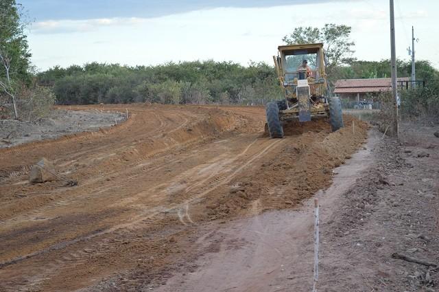 Bernildo Val visita trajeto onde será asfaltado na zona rural de Buriti dos Lopes - Imagem 1
