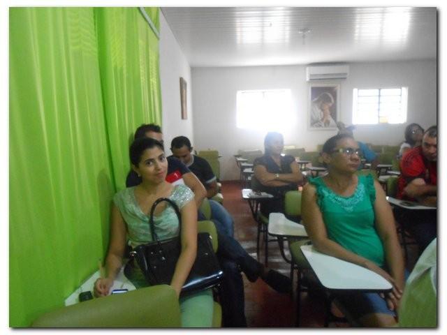 SEBRAE realiza reunião com comerciantes e pequenos micro-empreendedores sobre a Lei Geral Municipal - Imagem 9