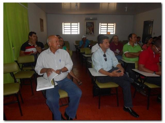 SEBRAE realiza reunião com comerciantes e pequenos micro-empreendedores sobre a Lei Geral Municipal - Imagem 2