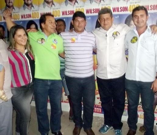 Prefeito Antônio Parambú participa de inauguração do comitê em  Água Branca - Imagem 2