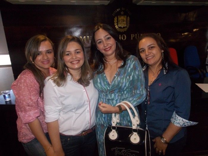 Primeira dama e idealizadora do Projeto Neylivia Oliveira da Costa “Mulher Viva”, Lindyane Batista recebe homenagem do Ministério Público do Estado - Imagem 14