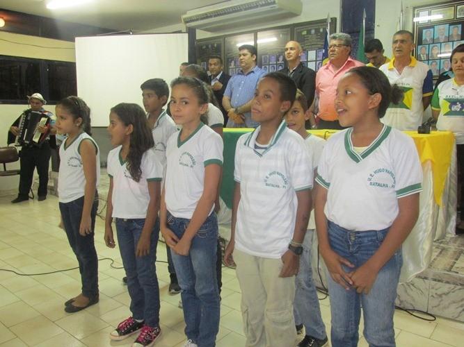 Solenidade marcou a apresentação do Projeto que resgata a História dos símbolos de Batalha “A Bandeira e o Hino”‏ - Imagem 6