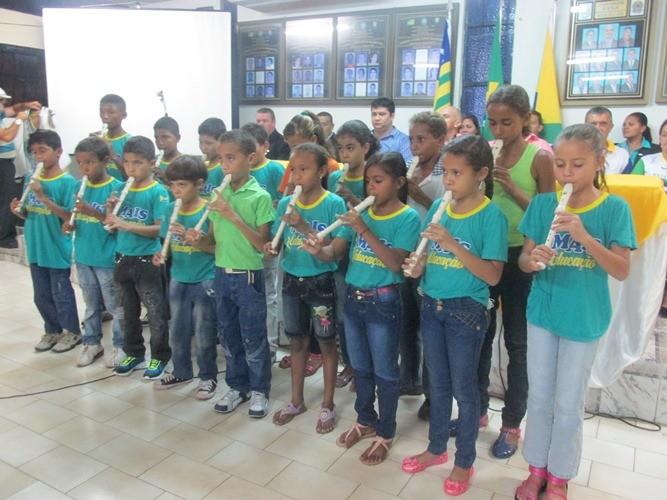 Solenidade marcou a apresentação do Projeto que resgata a História dos símbolos de Batalha “A Bandeira e o Hino”‏ - Imagem 15