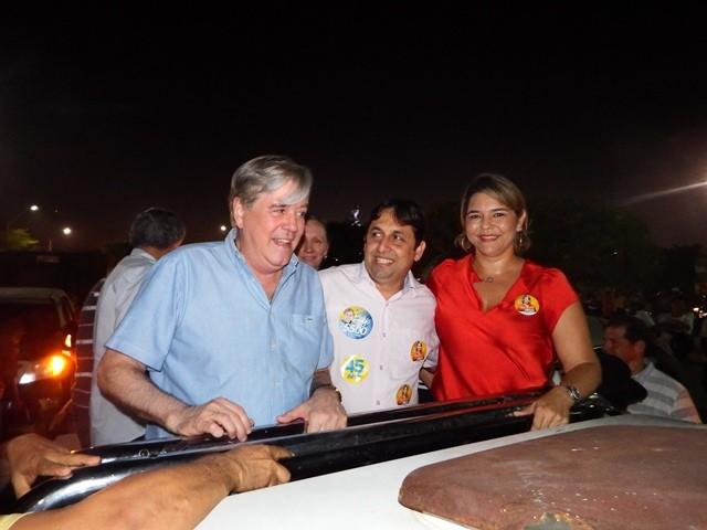 Candita Janainna Marques realiza reunião em Esperantina - Imagem 7