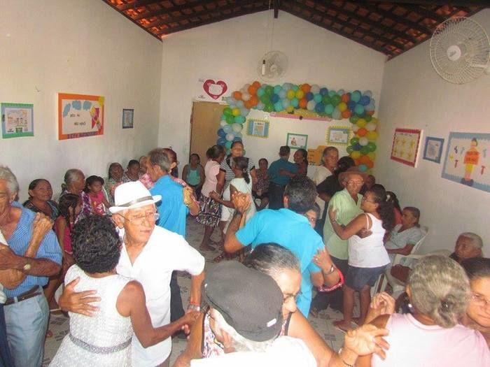 CRAS do Bairro Santinho realiza festa em homenagem aos pais - Imagem 9