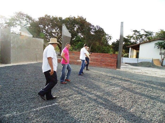 Prefeito Zé Resende acompanha engenheiros do FNDE em visita aos ginásios cobertos - Imagem 5