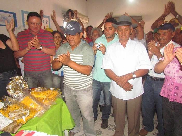 CRAS do Bairro Santinho realiza festa em homenagem aos pais - Imagem 16