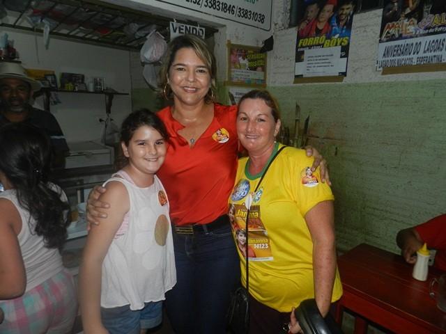 Janainna Marques realiza grande carreata e reunião política em Esperantina - Imagem 13