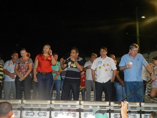 Janainna Marques realiza grande carreata e reunião política em Esperantina - Imagem 24