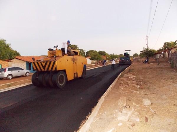 Prefeitura inicia pavimentação do bairro trizidela - Imagem 9