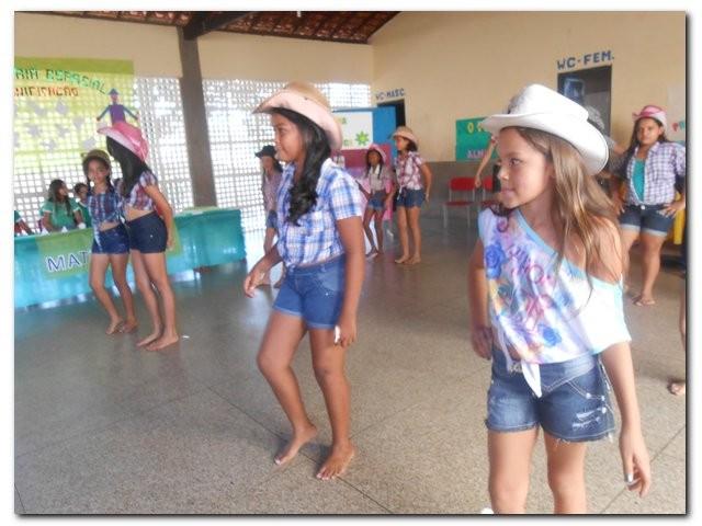 Escola Municipal João de Sousa Leal realiza atividades do Projeto Arte e Cultura na Escola. - Imagem 36