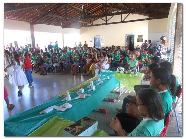 Escola Municipal João de Sousa Leal realiza atividades do Projeto Arte e Cultura na Escola. - Imagem 23