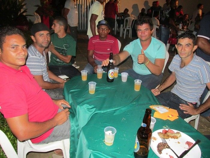 Prefeito: Walter Alencar Faz Homenagem a todos os pais de Agricolândia em Sua Residência     - Imagem 2