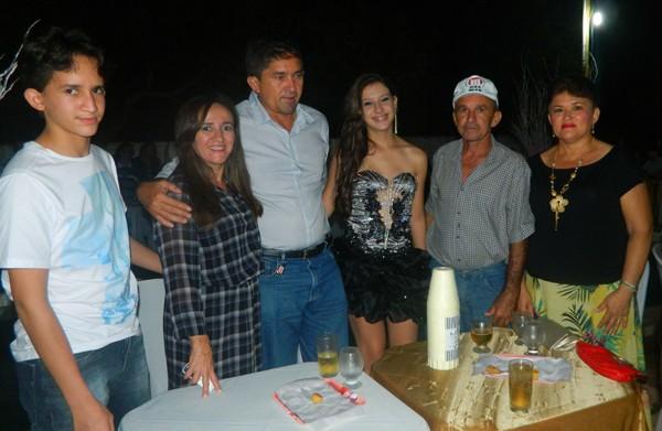 Aniversário de Zayra Meneses comemorado  em grande estilo - Imagem 46