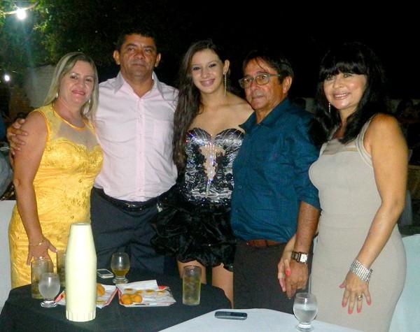 Aniversário de Zayra Meneses comemorado  em grande estilo - Imagem 47