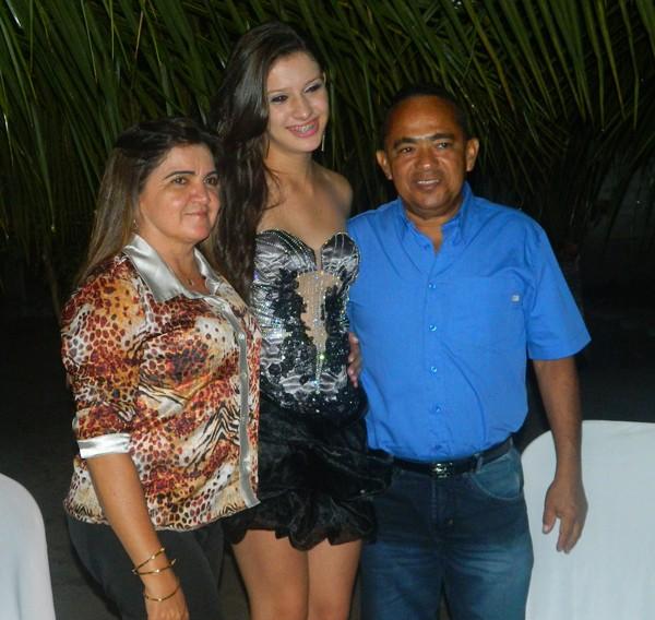 Aniversário de Zayra Meneses comemorado  em grande estilo - Imagem 37