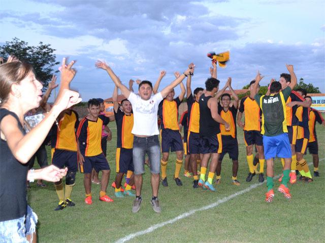 Momentos decisivos empolgaram a torcida e Data Veados vence o Copão 2014 - Imagem 1