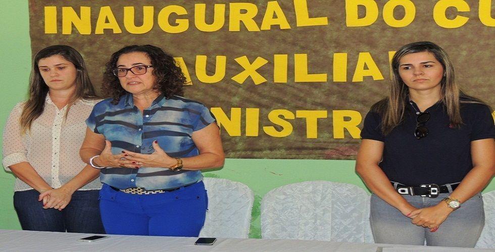 Milton Brandão realiza aula inaugural do curso de Auxiliar Administrativo