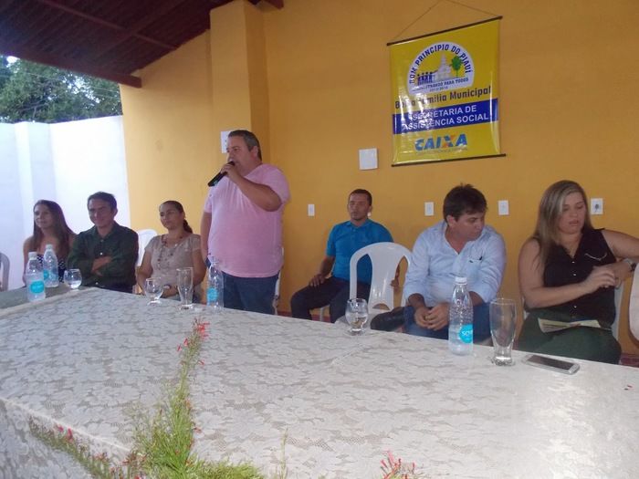 Prefeito Apolinário Costa lança Bolsa Família municipal e reinaugura clube - Imagem 4