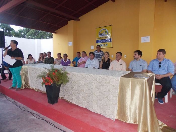 Prefeito Apolinário Costa lança Bolsa Família municipal e reinaugura clube - Imagem 2