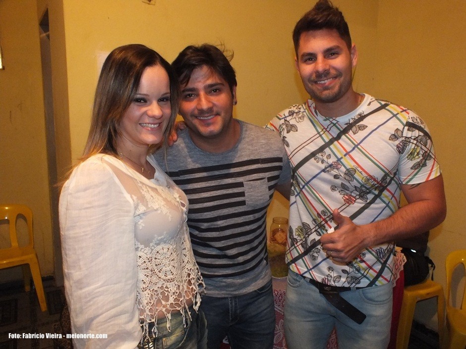 Forró Serpente de Santa Rosa e Desejo de Menina se apresentaram no B. Maroca Clube em Oeiras; Fotos!