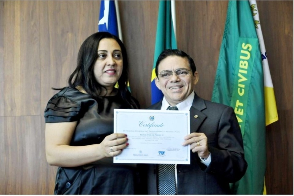 Município de Pedro II recebe certificado de “bom pagador” do TRT Piauí