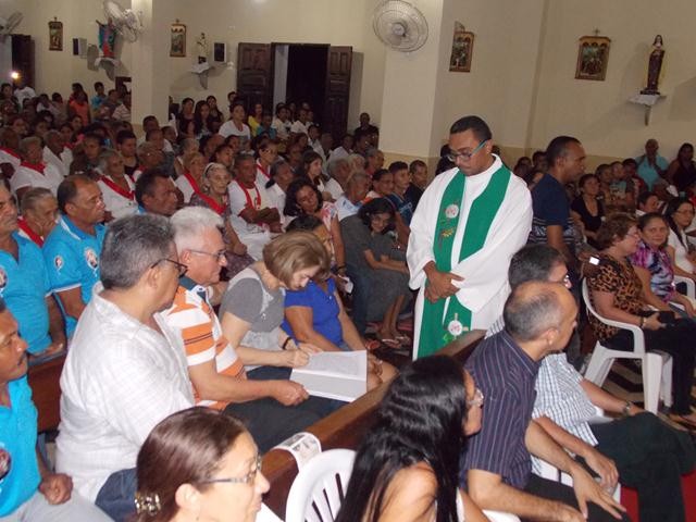  OSCAR É O NOVO PÁROCO DE BATALHA - Imagem 15